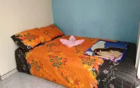 Pinky Guest House - Pensions