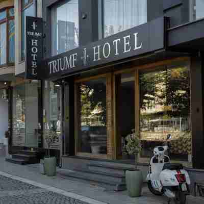 Triumf Hotel Hotel Exterior