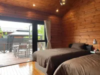 SPA RESORT YUNIKU OROSHI Hotels near Mikami Fruits Garden