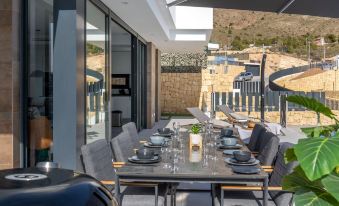 Villa Esmeralda 20 by BookaParadise