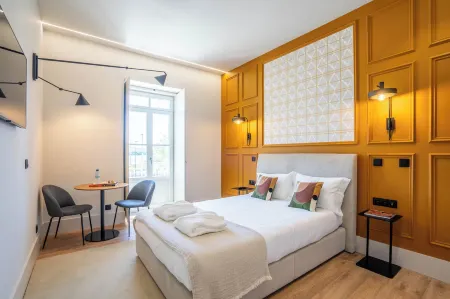 Gigantones GuestHouse Отели в г. Вила-Нова-де-Анья