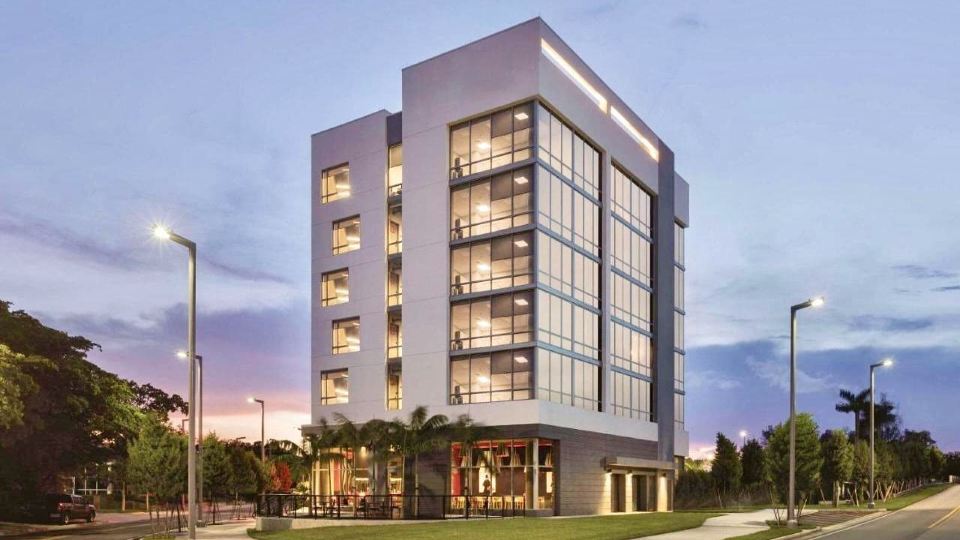Kompose Boutique Hotel Miami Airport