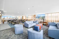 Pacific Monarch - 1 Br - Ocean and City Views! - Motels