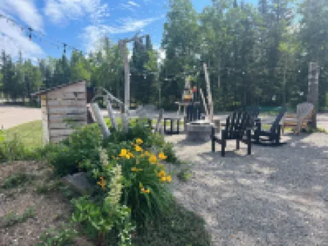 Indian Falls Chalets Hotels in 