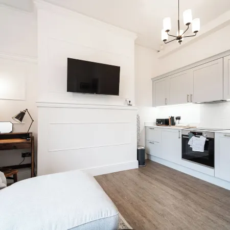 2 the Quadrant Luxury Apartments - Hoylake