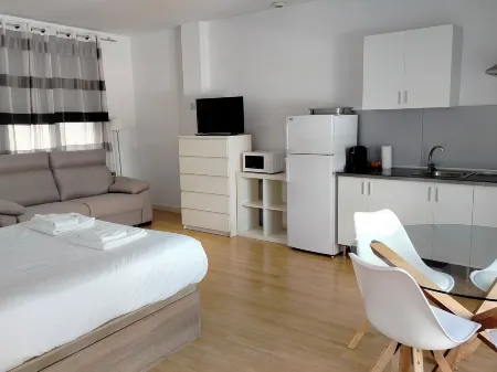 Apartamentos Centro Cordoba by MiRa Отели в г. Кордова