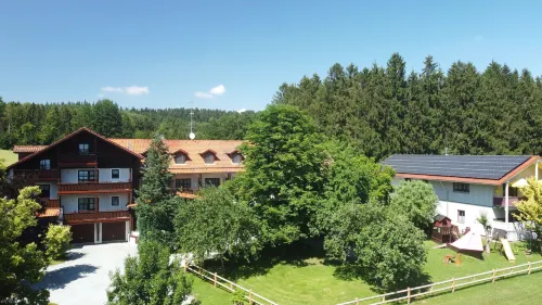 Waldpension Jägerstüberl Hôtels à : Bad Griesbach im Rottal