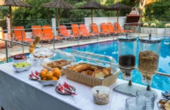 โรงแรม ซีรีนส์ คอมเพล็กซ์