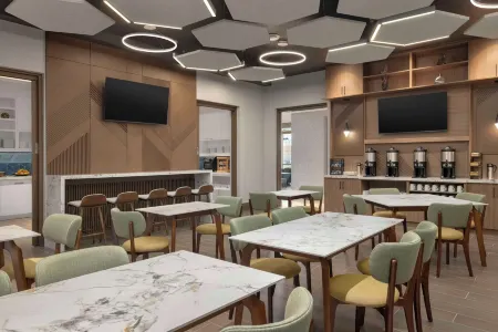 Hyatt Place Windsor Отели рядом с достопримечательностью «Виндзор Риверфронт»