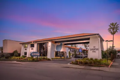 The Sandman Santa Rosa Sonoma, Ascend Hotel Collection Hotel dekat Santa Rosa Railway Station