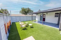 Exotic Home Gillespie Drive by sdstay - Homestays