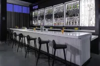 Aloft Kansas City Country Club Plaza - Barer