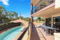 Alexander Beachfront Apartments - Ocean View