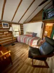 Crabapple Cabin-Secluded Cabin on the Banks of the Yellowstone River