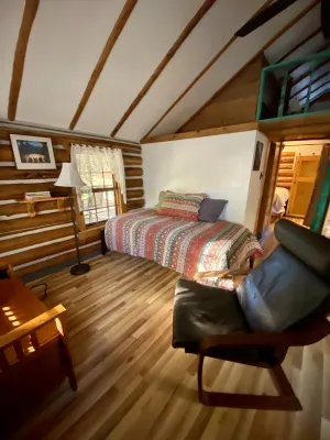 Crabapple Cabin-Secluded Cabin on the Banks of the Yellowstone River