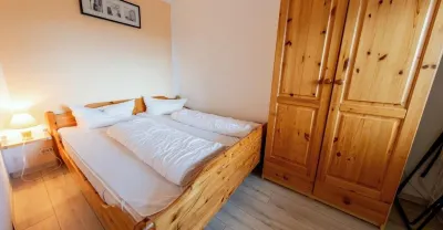 "Windflügel" - your retreat in the Deichkieker guesthouse - pets allowed Hotels in der Nähe von Meerwasser-Hallenwellenbad