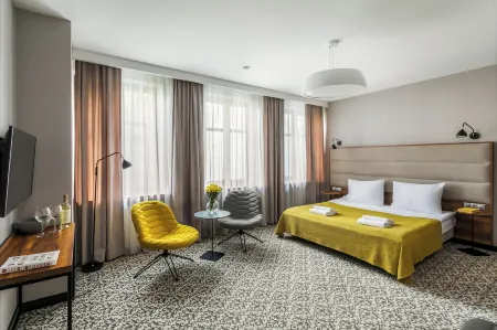 No.23 Premium Aparthotel Отели рядом с достопримечательностью «Adam Mickiewicz statue»