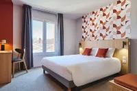 Logis Hôtel Larivaut, Puy-Guillaume Hotels in Auvergne