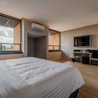Hotel Kavia Premium - Paseo Montejo Hôtels à proximité de : Avenue Paseo de Montejo