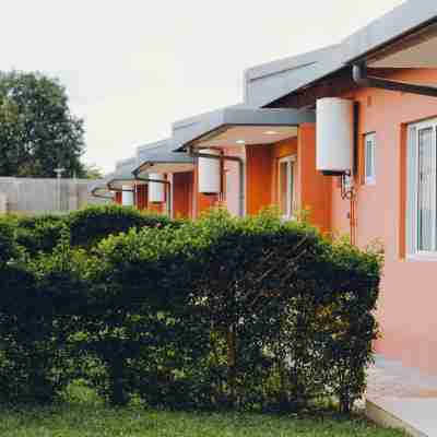 Sunrise Fully Furnished Apartments Hotel Exterior