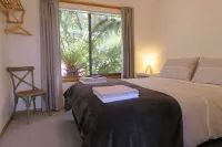 Radcliffe Retreat and Spa Villa in Port Arthur