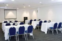Radisson Decapolis Miraflores