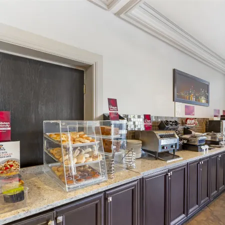 Best Western Plus Travel Hotel Toronto Airport