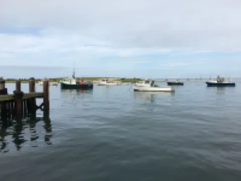 Chatham Village - Adorable Studio Apartment in Antique Home