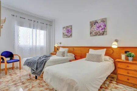 BEAUTIFUL SEASIDE APARTMENT WIFI