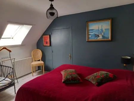 Furnished cottage "les Azalés" Отели в г. Плоэрмель