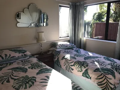 Seaview Nelson Home Kalimna Hotels in 