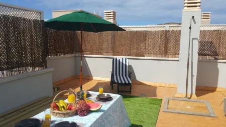RELAXING PENTHOUSE SARDINA BEACH. TERRACE. WIFI