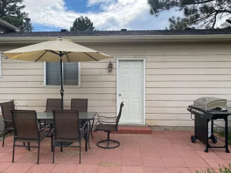 Clete’s Cherry Creek Retreat Отели рядом с достопримечательностью «Парк штата Черри Крик»