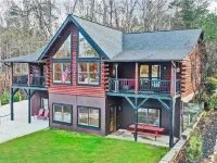 Cozy Log Cabin at Lake Norman LKN-featured on TLC