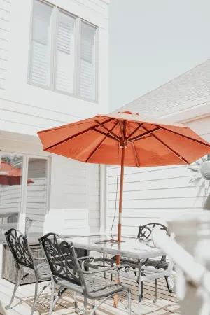 Sunset Villa Across the Street from Beach & Walk to Pool / Golf Отели рядом с достопримечательностью «Seabrook Beach»