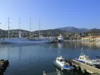 APPART T3 of 55 m2 SEA VIEW 2 BED 2/4/6 PERS, VERANDA, WIFI, GARAGE, 200 m FROM THE PORT Hotels in Port-Vendres