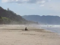 3 min walk to exquisite Hermosa Beach! No roads to cross or hills to hike!