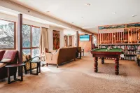 Boonoona Ski Lodge Hotels in Thredbo