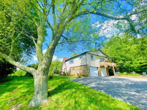 Mountaintop Hideaway ~ Piece of Paradise - Apt Hotels in Honesdale