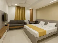 Stay Guru Hari Om Residency Hoteles en Bhuj