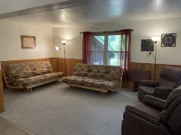 Cabin with Private Lake Access - Chalets