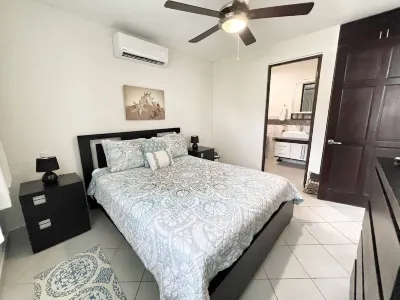 Beautiful two bedrooms Condo in playas del coco