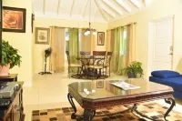 Clean, Cozy, Convenient, Villa in Elite Community