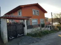 Detached villa with views to Ferrol's estuary Hotels near Amboage Square