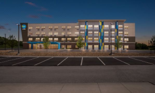 Tru by Hilton Kansas City Airport