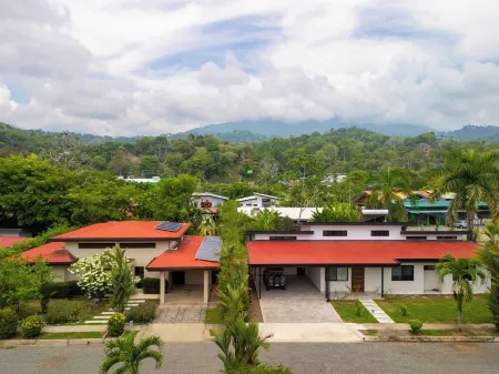 Modern Coastal Home - Moments Away from Uvita's Premier Beach, Playa Colonia!