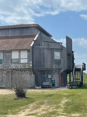 Beachfront Condo at Matagorda Dunes with Pool Access