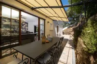 VILLA AMICITIA, LE RAYOL, FABULOUS SEA VIEW, SHOPS AND BEACH ON FOOT Hotels in Le Rayol-Canadel-sur-Mer