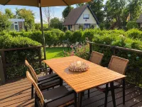 Friendly bungalow behind the dike to the IJsselmeer and beach - Wi-Fi