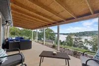 Charming Lakeside Cottage Hotels in Sullivan County